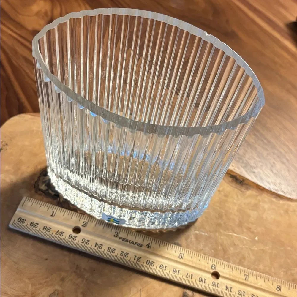 Lindshammar Sweden Glass Vase